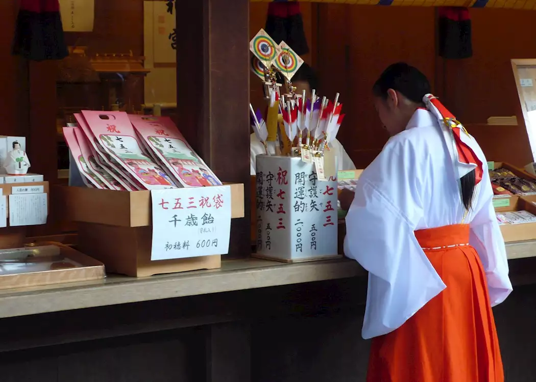 225158-shrine-maiden--talismans-harajuku